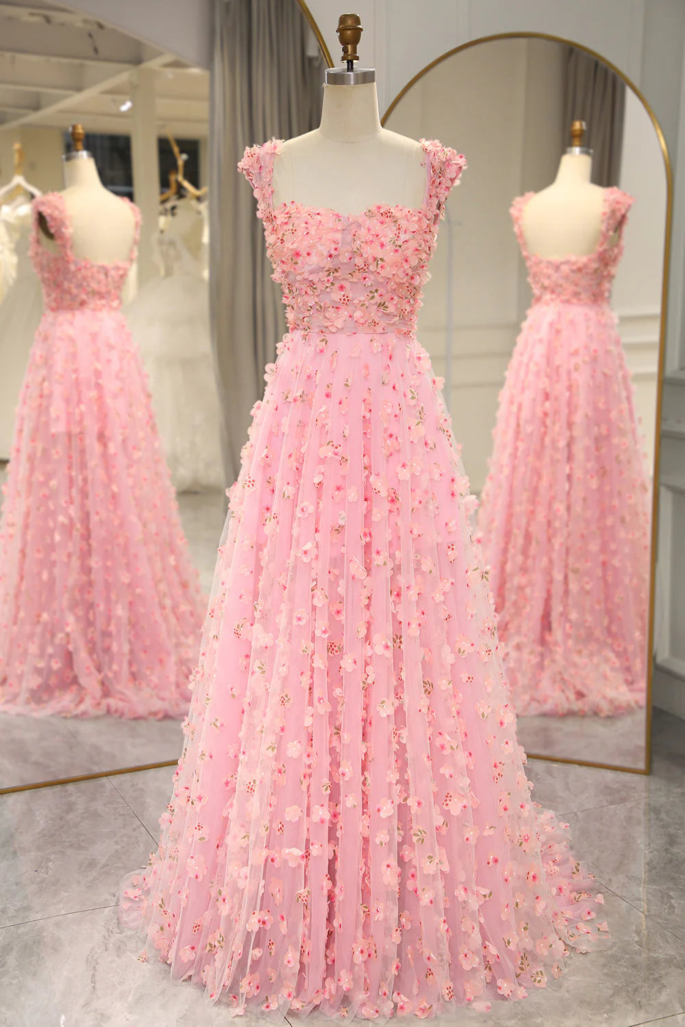 Robe de bal longue rose à épaules dénudées et coupe trapèze avec fleurs 3D